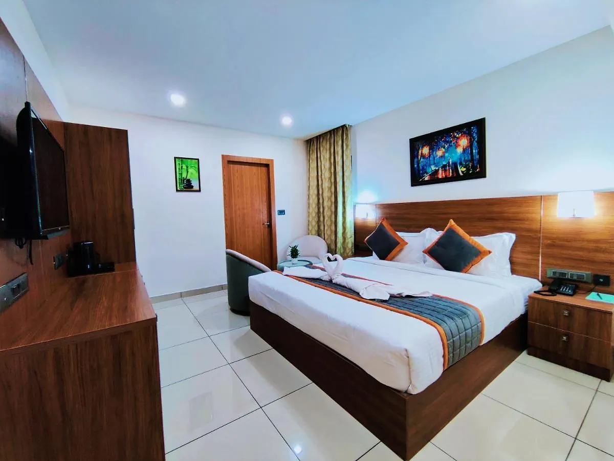 קולאם Hotel Seapark הודו